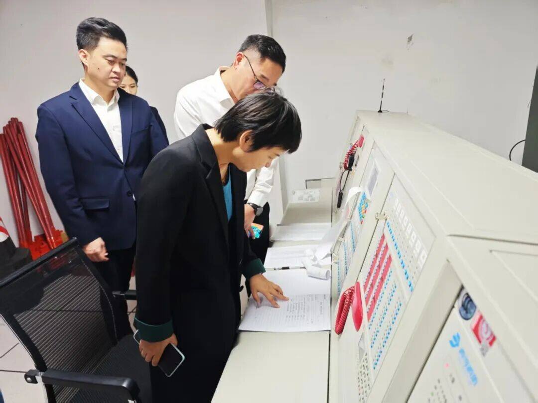 undefined 筑牢安全防线 | 捕鱼游戏平台
组织开展国庆、中秋节前安全检查工作